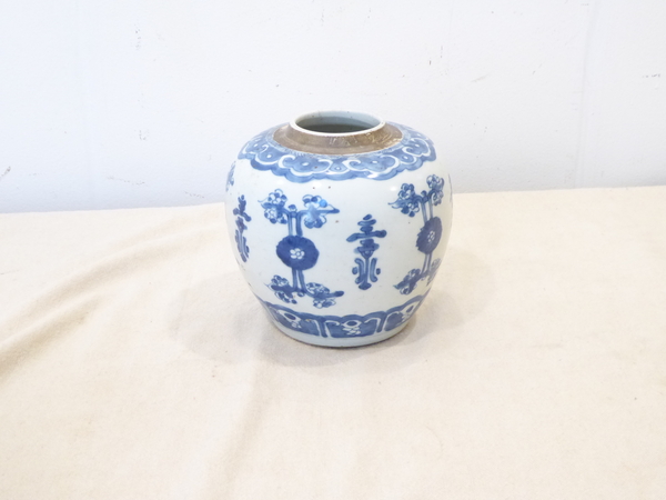 19th C Chinese Porcelain Vase