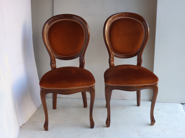 Medallion Back Hall Chairs