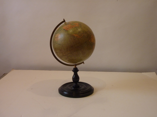 World Desk Globe