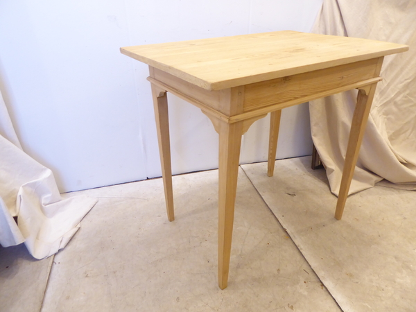 Scandinavian Scrubbed Pine Table