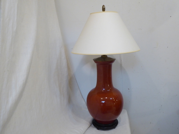 Cinnabar Chinese Porcelain Lamp