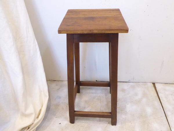 American Hardwood Square Stand