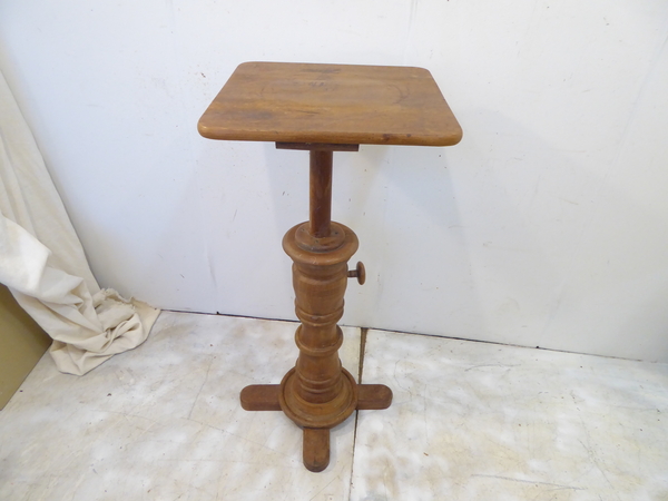 Antique Sculptors Pedestal